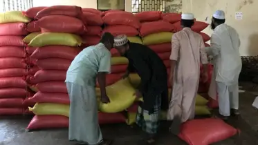 চামড়া সংরক্ষণে এতিমখানা ও মাদ্রাসায় বিনামূল্যে লবণ বিতরণে অনিয়মের অভিযোগ