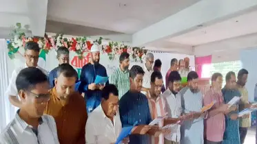 গাইবান্ধা চেম্বারে নবনির্বাচিত কমিটির শপথ গ্রহণ