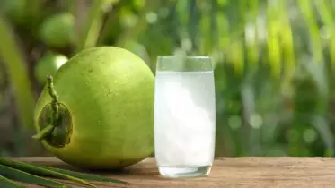 ডাবের পানি কেন খাবেন, কেন খাবেন না?