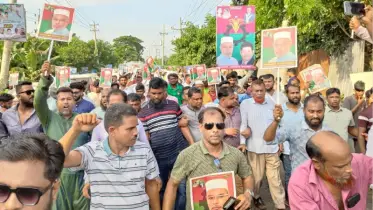সোনারগাঁয়ে বিএনপির প্রচারপত্র বিলি অনুষ্ঠানে নেতাকর্মীদের ঢল
