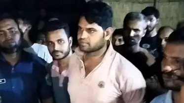 পঞ্চগড়ে চাঁদা দাবির অভিযোগে কনস্টেবলসহ ভুয়া পুলিশ সদস্য আটক