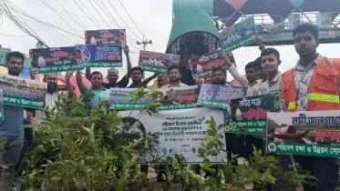 প্লাস্টিক পলিথিন জমা দিলেই বৃক্ষ ফ্রি