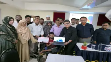 আর্থিক সহায়তায় ঘুরে দাঁড়ানোর স্বপ্ন দেখছেন প্রতিবন্ধী যুবক এলাহী