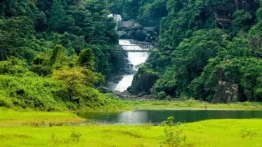 যোগাযোগ ব্যবস্থা সংকটে পর্যটকদের পদচারণা হারাচ্ছে বিছানাকান্দি ও পান্থুমাই