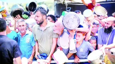 ত্রাণ নিতে গিয়ে প্রাণ গেল আরও ৪০ ফিলিস্তিনির