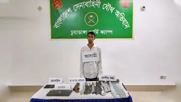 চুয়াডাঙ্গায় অস্ত্রসহ ছাত্রদল নেতাকে আটক করেছে সেনাবাহিনী