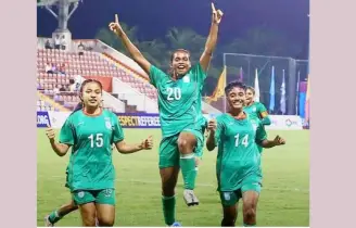 হ্যাটট্রিকে ইতিহাস, শান্তির বিজয়ের উৎসবে ভাসলো বীরগঞ্জ