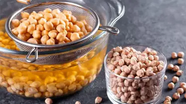 খালি পেটে কাঁচা ছোলা খাওয়ার উপকারিতা জানেন কি?
