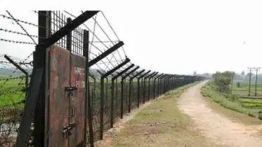মদ্যপ অবস্থায় ভারতীয় সীমান্তরক্ষী গ্রেপ্তার, পতাকা বৈঠকে হস্তান্তর