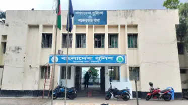 বাকেরগঞ্জে চাচা-ভাতিজার সংঘর্ষ, আহত ৫