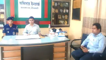 থানা পরিদর্শনে ডিসি, স্থানীয় প্রশাসনের সঙ্গে সমন্বয়ের বার্তা