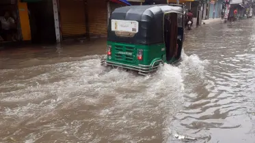 ভারী বর্ষণে ময়মনসিংহ নগরীতে জলাবদ্ধতা