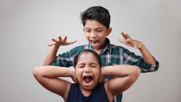 দুই সন্তানের মধ্যে কীভাবে গড়ে তুলবেন শক্তিশালী বন্ডিং?
