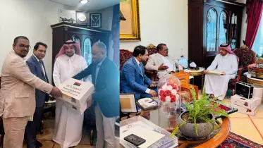 কাতারের আমিরকে আম-লিচু উপহার দিলেন খালেদা জিয়া