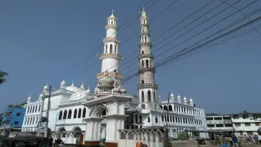 প্রাচীন স্থাপত্যের নিদর্শন মাইসাহেবা মসজিদ
