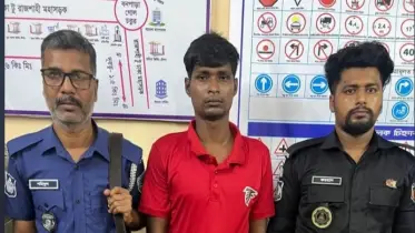 নাটোরে সড়ক দুর্ঘটনায় ৮ জনের প্রাণহানি, ট্রাকচালক গ্রেপ্তার
