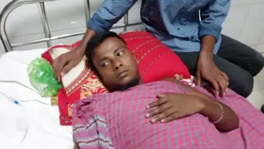 মাদারীপুরে পিকনিকের ট্রলার ডুবে একজন নিখোঁজ, অল্পের জন্য রক্ষা পেল অর্ধশত