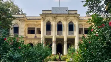 পাবনার দুইশত বছরের ইতিহাসের সাক্ষী তাড়াশ রাজবাড়ী