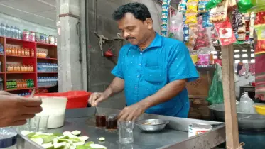 তপনদার কাপে শুধু চা নয়, থাকে এক টুকরো জীবন