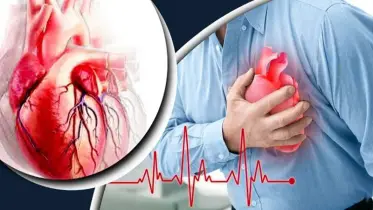 বুক ব্যথা শুরু মানেই সতর্ক সংকেত! ৫ মিনিটে যা না করলে ঘটতে পারে মর্মান্তিক মৃত্যু!