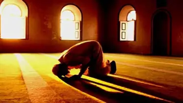  জেনে নিন, আজকের নামাজের সময়সূচি