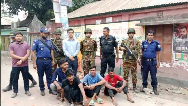 সিরাজগঞ্জে দুই পক্ষের সংঘর্ষ, যৌথ বাহিনীর অভিযানে গ্রেপ্তার ৪