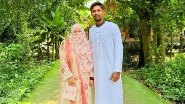 স্ত্রীকে নিয়ে ঈদ উদযাপন করলেন কাটার মাস্টার মোস্তাফিজুর রহমান