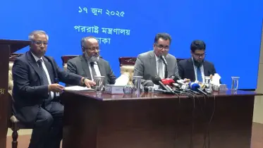তেহরানে বাংলাদেশিরা ঝুঁকিতে, স্থানান্তর শুরু: পররাষ্ট্র সচিব