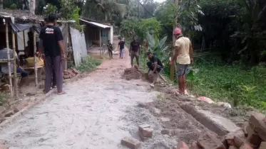 সমাজসেবা সংগঠনের উদ্যোগে স্বেচ্ছাশ্রমে দুইটি রাস্তা সংস্কার