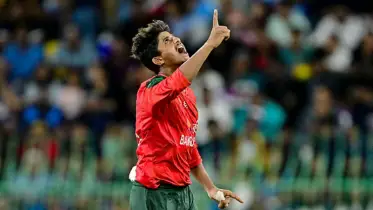 একাদশে ফিরেই ম্যাচসেরার পুরস্কার জিতেছেন মেহেদী