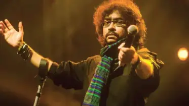 বাংলা বললেই ‘বাংলাদেশি’ তকমা দেওয়া মূর্খতার পরিচয়, ধিক্কার জানাই!