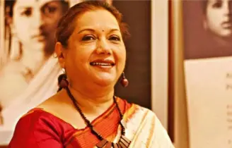 ঢাকাই চলচ্চিত্রের কিংবদন্তি নায়িকা কবরী