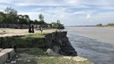 ছোট ফেনী নদীর দুই তীরে তীব্র ভাঙন