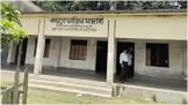 নানা অনিয়মে ধুঁকছে উল্লাপাড়ার কয়ড়া ফাজিল মাদ্রাসা