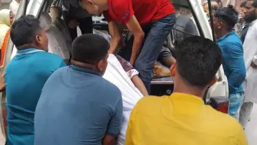 গাইবান্ধায় বাস-অটোরিক্সার মুখোমুখি সংঘর্ষে নিহত ৪