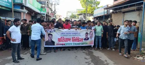পরীক্ষা কেন্দ্রে প্রবেশের অভি*যোগে ছাত্রদল নেতাকে বহি ষ্কারের প্রতিবা’দে উত্তা’ল সেনবাগ