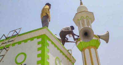 ভারতে আজানকে বলা হচ্ছে ‘শব্দদূষণ’, সরালো ১৫০০ মসজিদের লাউডস্পীকার