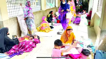 ফেনী হাসপাতালে ধারণ ক্ষমতার দ্বিগুণ রোগী