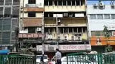 নির্মাণের ১০ বছরেই পরিত্যক্ত ৭টি বহুতল ভবন