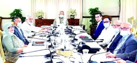 সব সরকারি প্রতিষ্ঠানের ছাদে সোলার প্যানেল বসানোর নির্দেশ