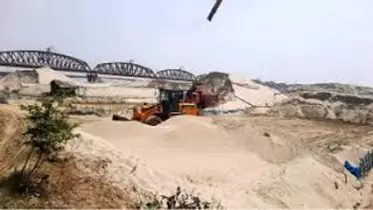 বালু ব্যবসা ঘিরে চাঁদাবাজির মামলা