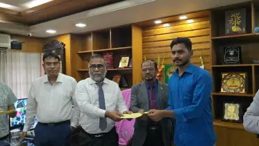 জুলাই বিপ্লবে আহত শিক্ষার্থীদের অনুদান দিল ইবি প্রশাসন