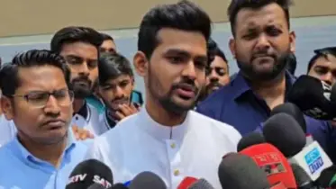নিষেধাজ্ঞায় বাংলাদেশের চেয়ে ভারতেরই বেশি ক্ষতি হবে: উপদেষ্টা আসিফ মাহম