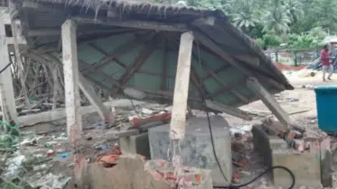 সাগর পাড়ে একটুকরো জমি নিয়ে ফরেস্ট ও এসিল্যান্ড এর রশি টানাটানি, স্থাপনা ভাঙচুর