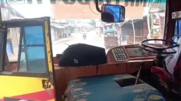 সড়কে ১০ বছর ঘোরেনি বাসের চাকা