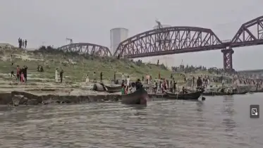 পাকশীর হার্ডিঞ্জ ব্রিজ ও ঐতিহাসিক সাঁড়াঘাট এলাকায় দর্শনার্থীর ঢল 