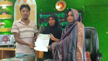 শহীদ সোহাগের পরিবারকে ১০ লাখ টাকার সঞ্চয়পত্র দিলো সরকার