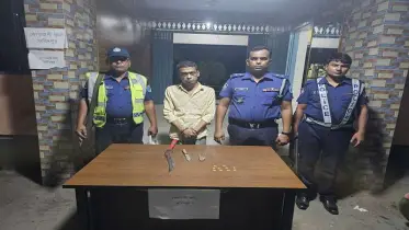 ফরিদপুরে ইয়াবা ও দেশীয় অস্ত্রসহ চিহ্নিত মাদক ব্যবসায়ী আটক