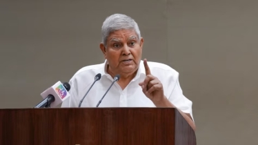 হঠাৎ ভারতের উপ-রাষ্ট্রপতির পদত্যাগ, নেপথ্যে কী?