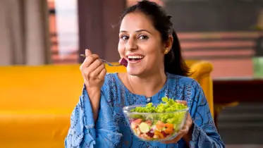 আয়রনের ঘাটতি ঠেকাতে খাবেন যেসব খাবার